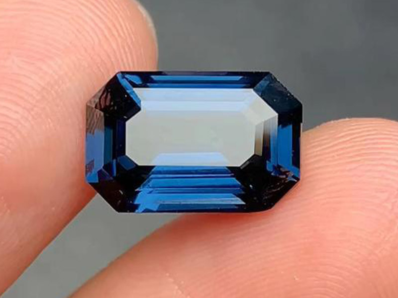 掺钴铝酸镁尖晶石Co:MgAl2O4